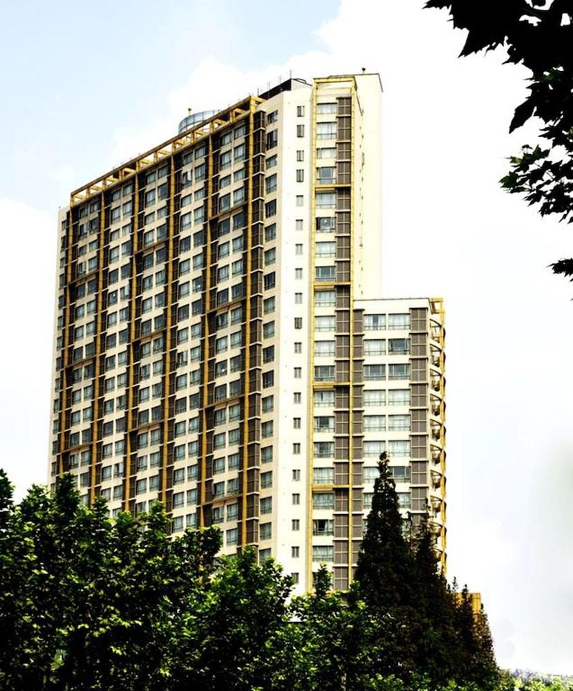 Kingtown Hotel Hongqiao Shanghai Esterno foto