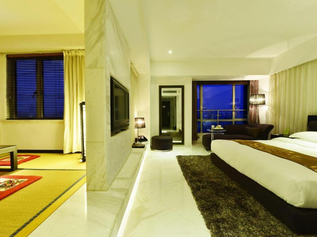 Kingtown Hotel Hongqiao Shanghai Esterno foto